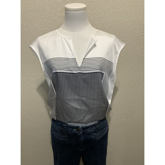 Ann Taylor, NWT, Sleeveless V-Neck Blouse, White And Navy, Size: M - Picture 1 of 8